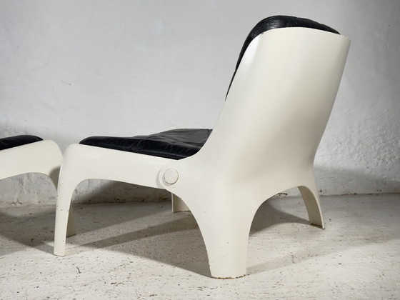 Iconiche poltrone lounge in fibra di vetro degli anni '70, in stile "era spaziale", di Carl Straub. (photo 7 of 14)