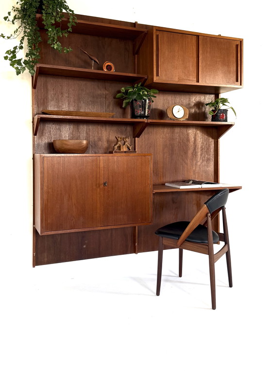 Image 1 of Vintage modulair teakhouten wandsysteem ‘60