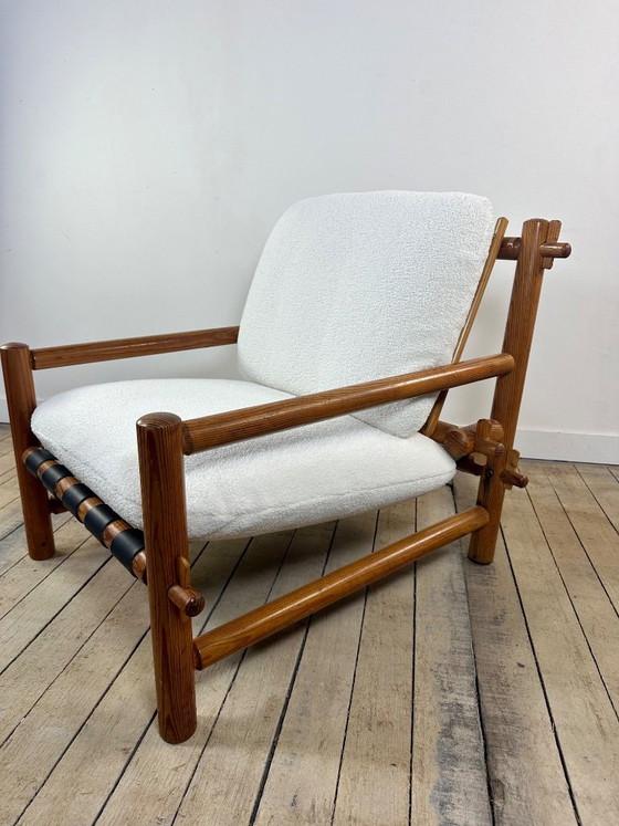 Image 1 of Poltroncina vintage in pino massiccio, anni '70, tessuto Bouclé color ecrù