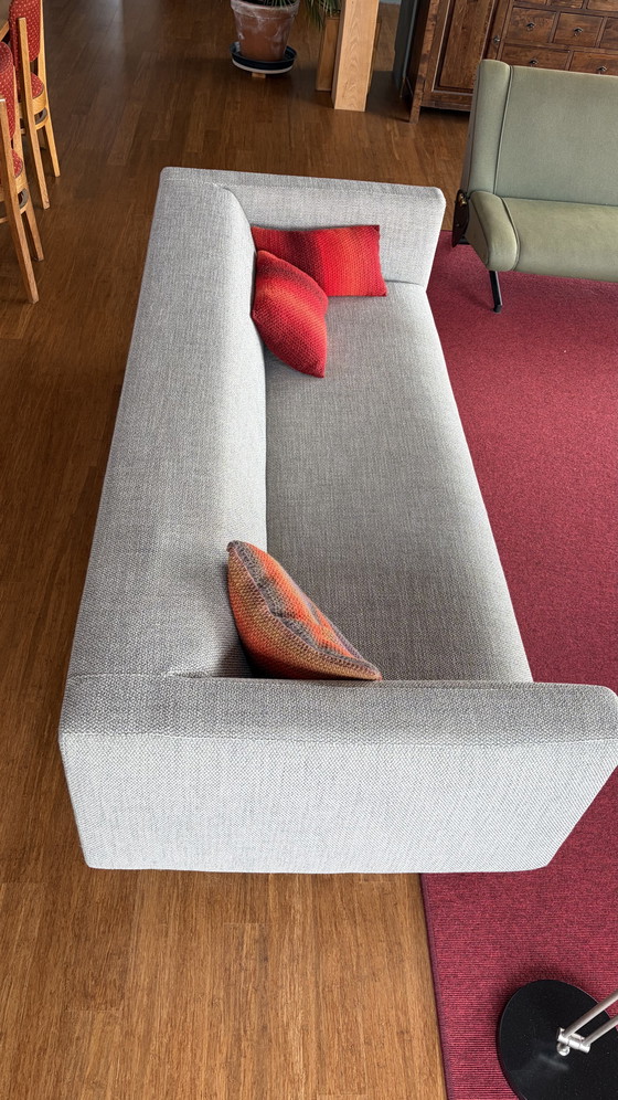 Image 1 of Banque Koozo