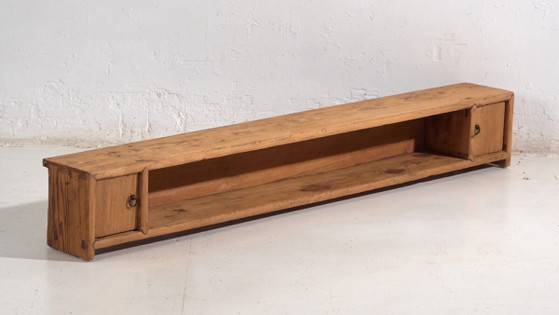 Antique low sideboard in pine wood – China, circa 1930 – Iron (photo 3 of 40)