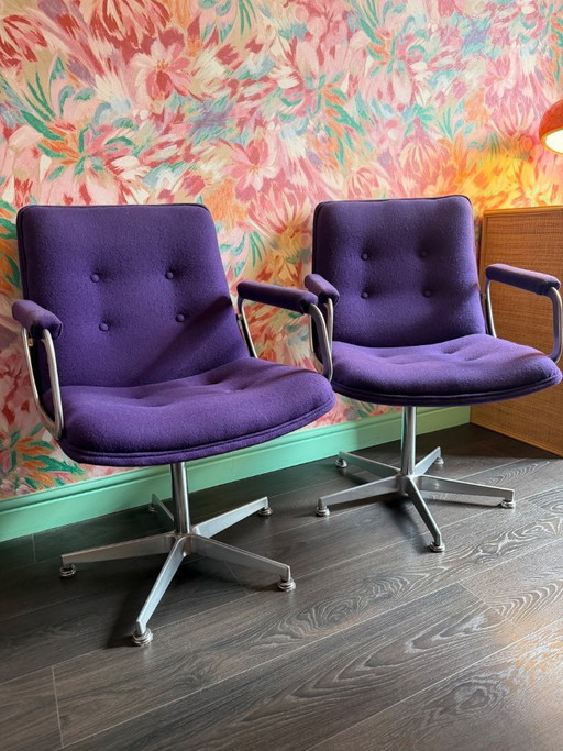 2 chaises de salle à manger pivotantes Artifort vintage