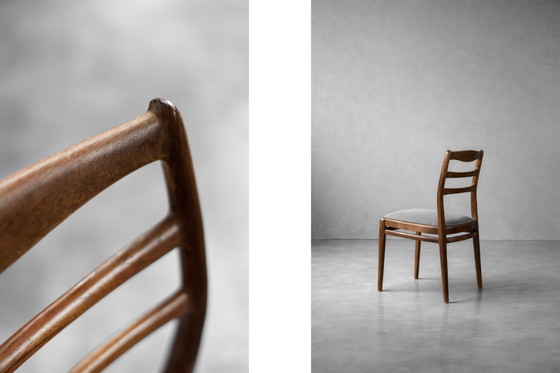 Image 1 of Elegante dänische Mid-Century-Stühle aus Teakholz und grauem Stoff, 1960er Jahre, 4er-Set