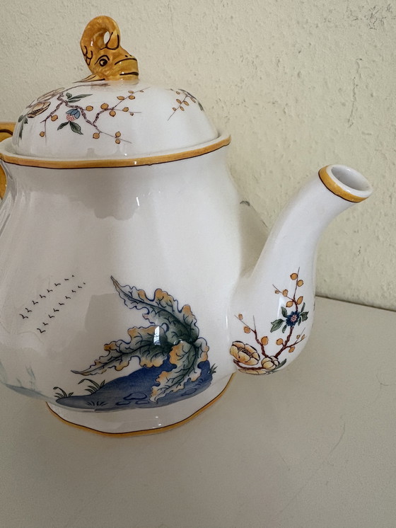 Image 1 of Gien Teekanne Carabies