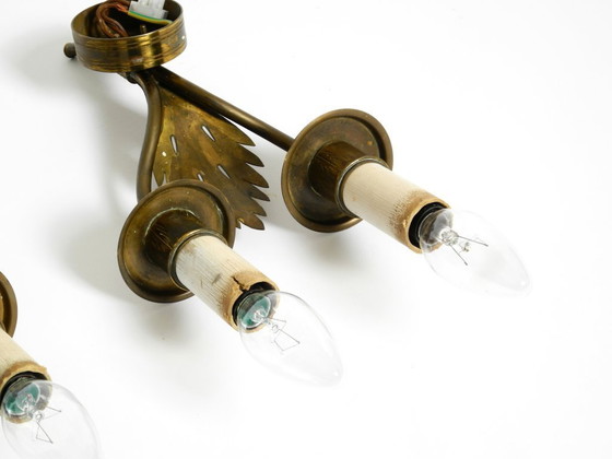 Image 1 of Une paire de rares et belles appliques murales en laiton modernes du milieu du siècle par Vereinigte Werkstätten