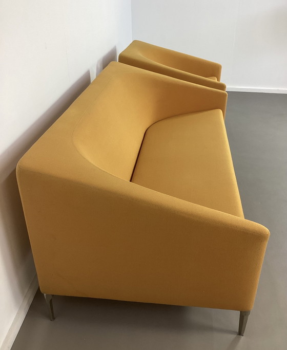 Image 1 of Artifort Okergele Diva Bank and Fauteuil