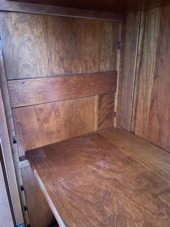 Image 1 of Kersenhouten kast