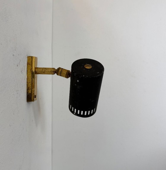 Image 1 of Lampada da parete vintage regolabile, ottone e metallo nero opaco, Francia, 1960