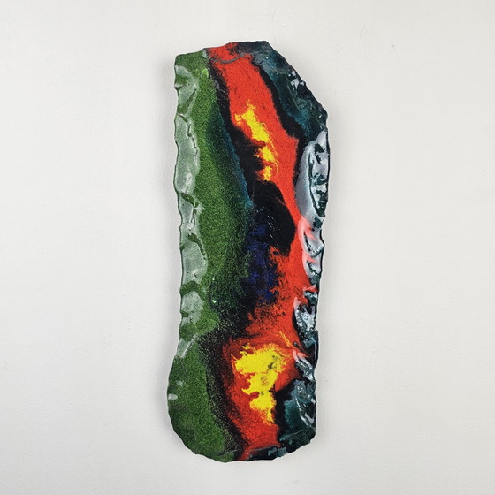 Image 1 of Vintage West-Duitse Fat Lava Muurplaquette Gemaakt Door Vulkan Keramik / Ostara Fliesen. Kleuren: Rood, Geel, Blauw en Groen.