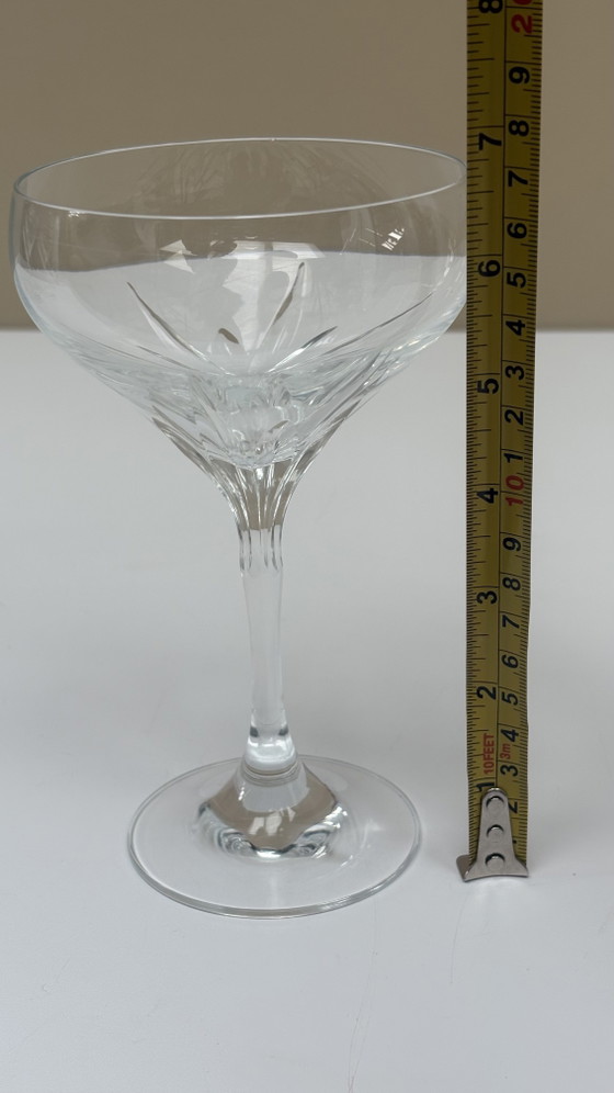 Image 1 of 4 coupes à champagne vintage / verres à cocktail en cristal à motif étoile