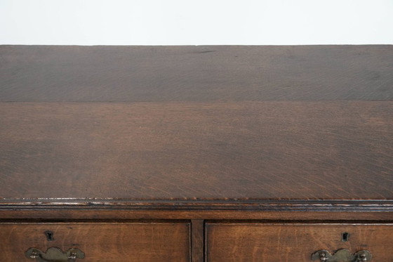 Image 1 of Engelse antieke eikenhouten ladekast/commode uit eind 18e eeuw