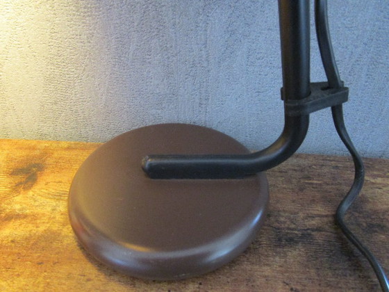 Lampe de bureau vintage marron des années 70 Vrieland Design. – Lampes de bureau, Metal (photo 10 of 12)