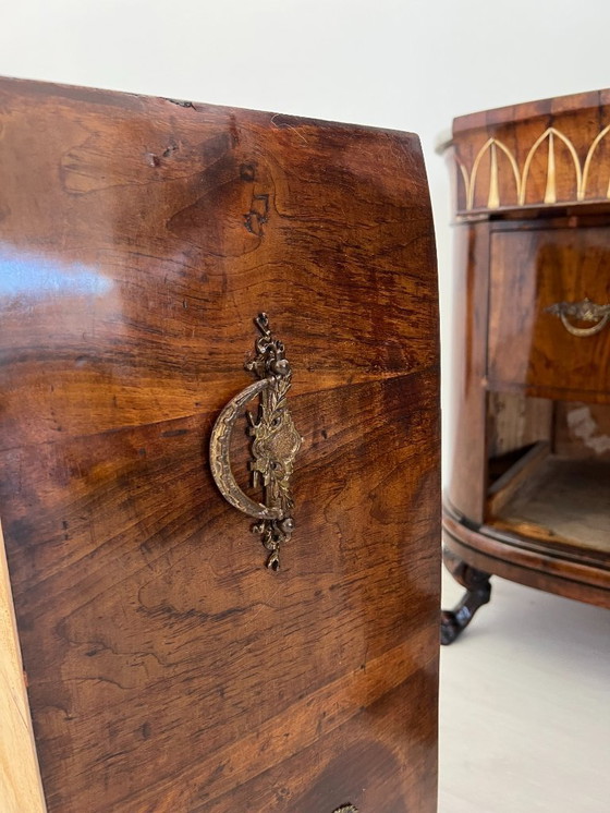 Image 1 of Cassettone - Noce - Comò con specchiera