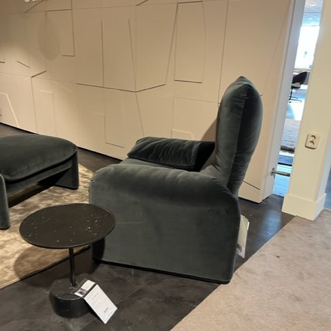 Image 1 of Sillón Cassina Maralanga