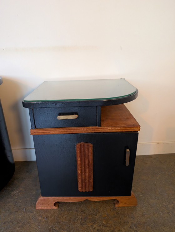 Image 1 of TV cabinet with matching (bedside) tables