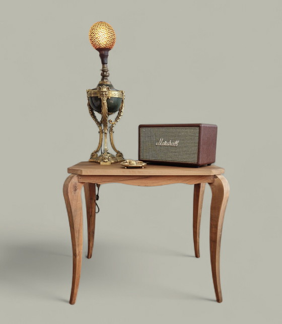 Image 1 of Sculptural side table with curved lines in solid wood - Louis XV style