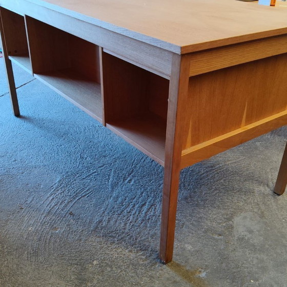 Scrivania scandinava bifacciale in rovere 1960 – Svezia – Scrivanie, Wood (photo 8 of 8)