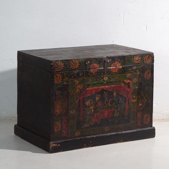 Baule antico dipinto in legno di pino – Cina, circa 1900 – Armadi contenitori, Iron (photo 4 of 40)