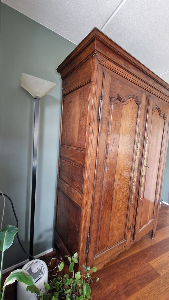 Image 1 of Aparador colonial de madera