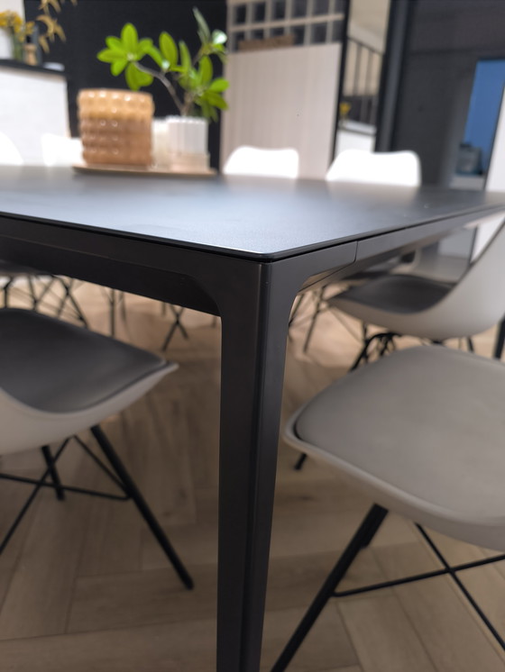 Image 1 of Rimadesio FLAT 160x160 – Giuseppe Bavuso Designertisch – mattschwarz lackiertes Glas