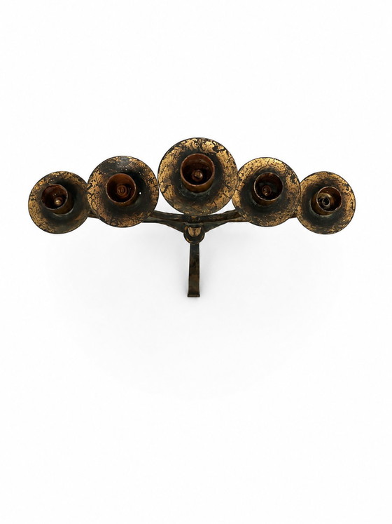 Image 1 of Grote brutalistische kandelaar met 5 armen uit het midden van de 20e eeuw, verguld ijzer (55 cm)