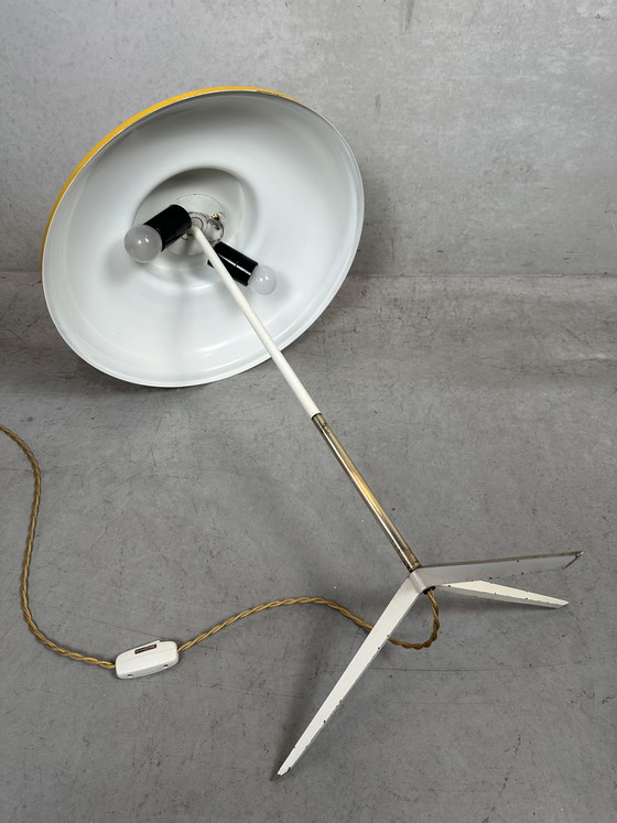 Image 1 of Vintage XL tripod table lamp - Italy