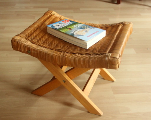 Tabouret de pied stable en rotin et bois - Pliable - Vintage