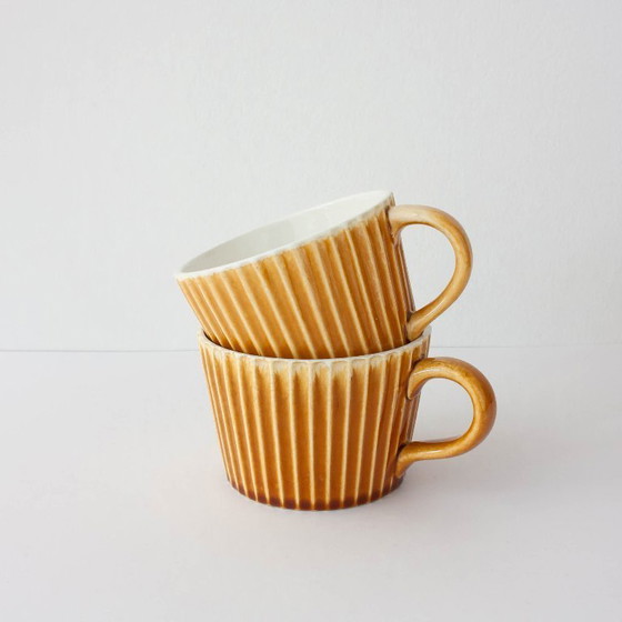 Image 1 of Juego de tazas de té y jarra de leche de cerámica de Secla, década de 1970.