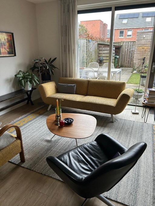 Hermoso banco de pode