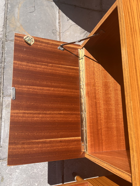 Image 1 of Dos mesitas de noche de los años 60/70