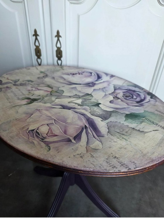 Image 1 of **Violet Romance side table**