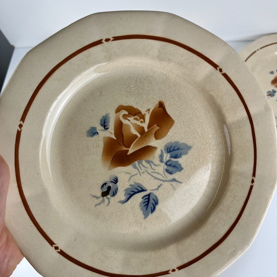 Image 1 of Set of 6 Sarreguemines dinner plates with floral motif, first half of the 20th century