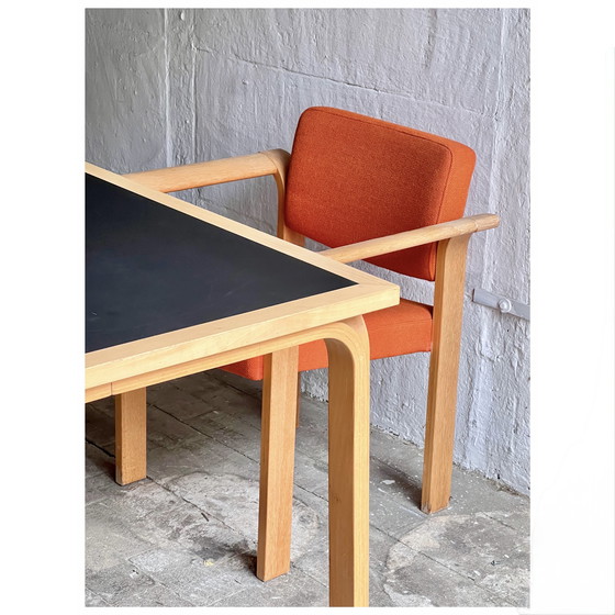 Image 1 of Juego de 2 sillas Magnus Olesen naranjas, Dinamarca, años 70 