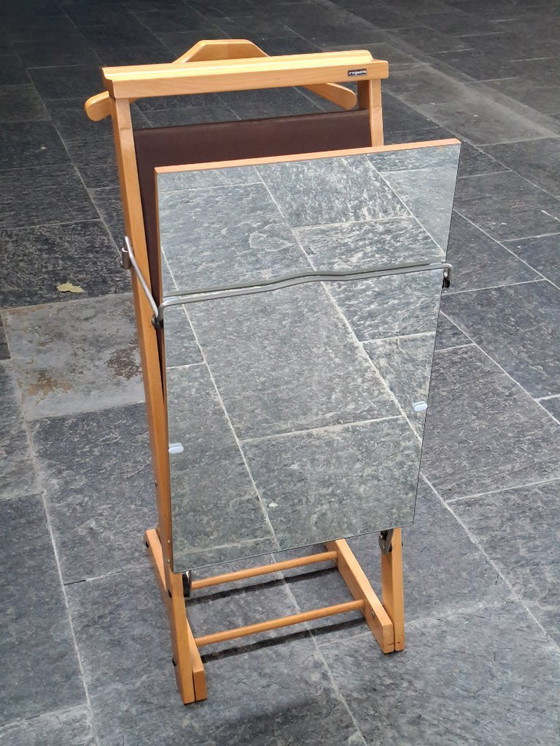 Image 1 of Garçon d'hôtel Fratelli Reguiti avec miroir