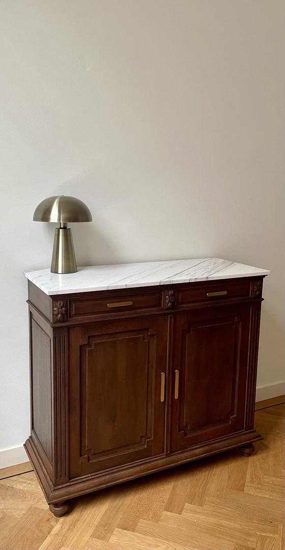 Buffet bas vintage en chêne massif – Wood, Marble (photo 3 of 9)
