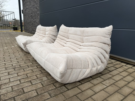 Ligne Roset Togo 2x 2zit in Beige Ribcord (Velours côtelé)