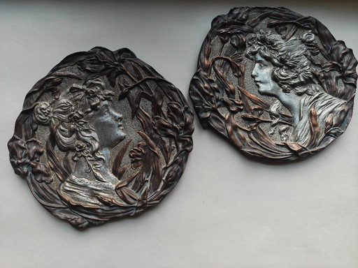Par de placas de pared Art Nouveau de Ernst Wahliss