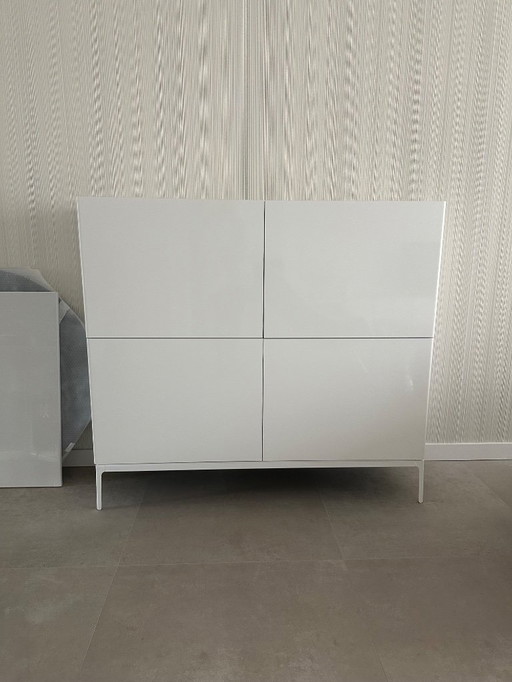 Witte hooglans kast IKEA 