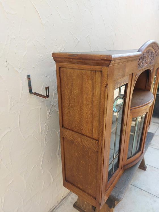 Image 1 of Vintage Eiken vitrinekast