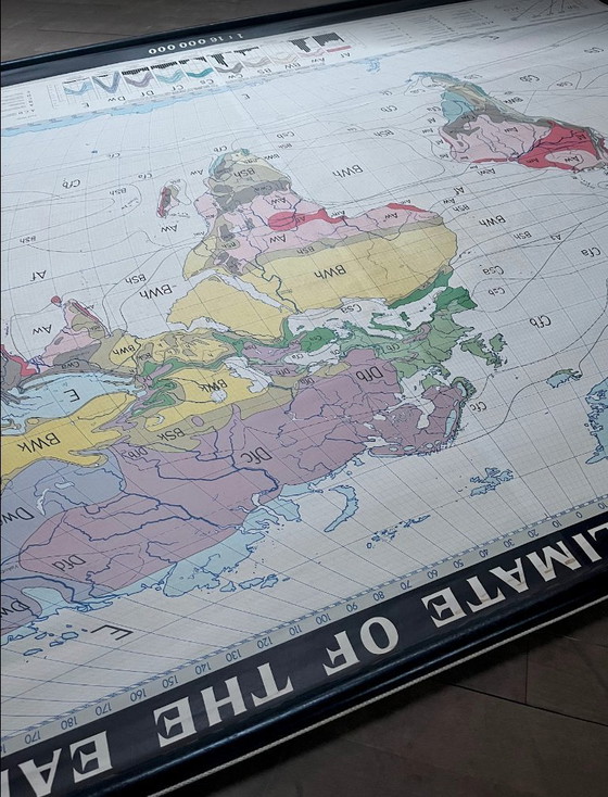 Image 1 of 1976 Justus Perthes "Klima der Erde" Large Scale Vintage Map (Linen)