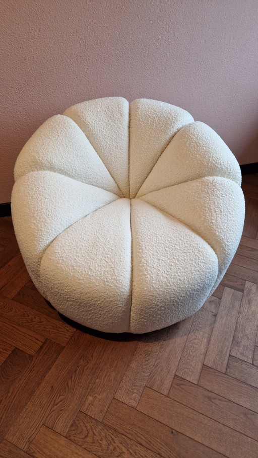 Kare Design – Draaifauteuil Peppo (Bouclé wit) – perfecte staat