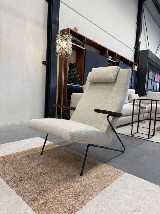 Gelderland 2041 Elzerd Armchair