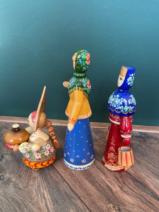 Image 1 of Bambole russe in legno/figure popolari, dipinte a mano e firmate (vintage)