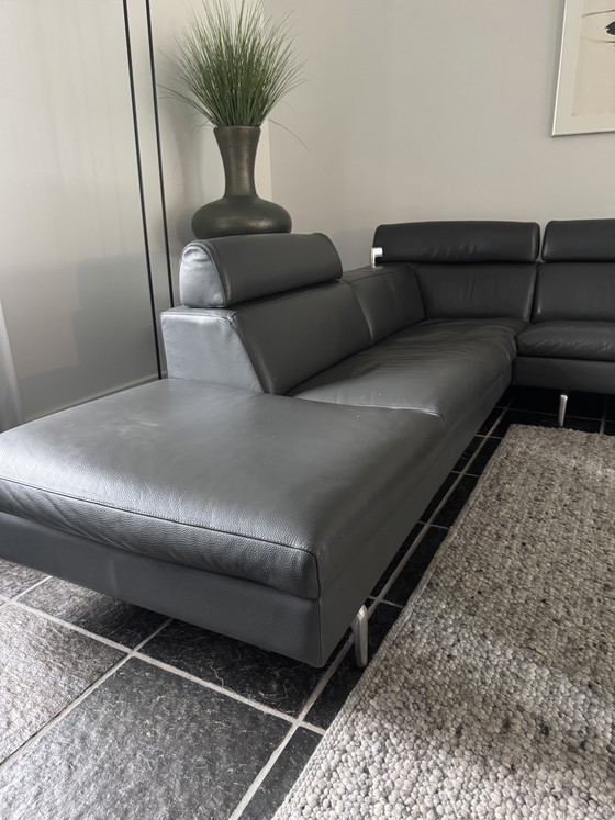 Leolux Horatio 6-Sitzer Ecksofa mit separatem Hocker – Leather, Metal (photo 6 of 7)