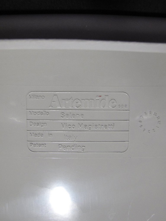 Image 1 of 2 x ARTEMIDE SELENE van Vico Magistretti / GRIJS / PATENT AANGEVRAAGD