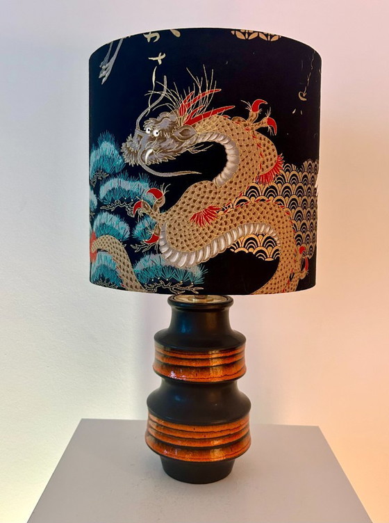 Image 1 of Lampe vase fabriquée à partir d'un vase pagode par Scheurich – début des années 1970 | Abat-jour en tissu japonais
