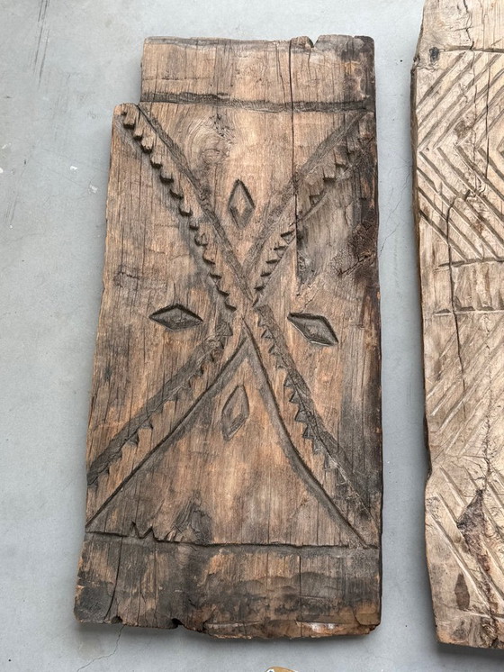 Image 1 of 2x Decorative authentic wooden shelves