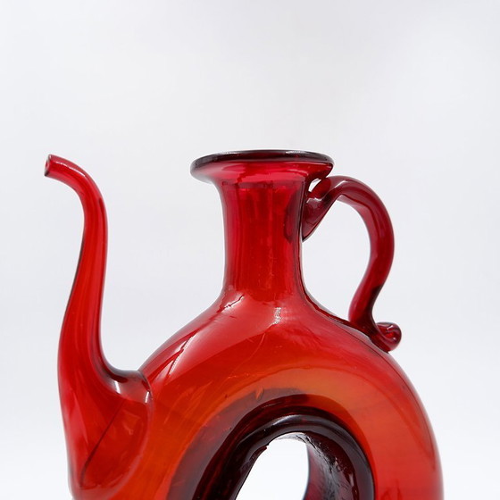 Image 1 of Caraffa vintage in vetro soffiato rosso "Anneau"