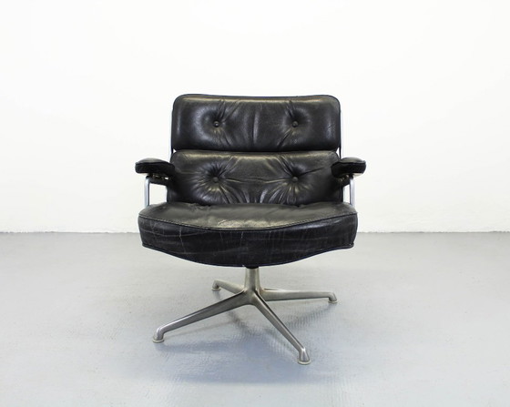 Image 1 of Herman Miller Lobby Chair Charles & Ray Eames Seats