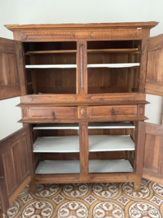 Image 1 of [PEZZO RARO] Credenza/buffet in stile Luigi XVI - Legno massello intagliato